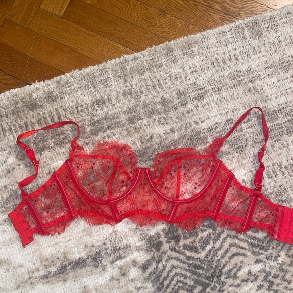 Agent Provocateur Soirée Red Adar's Lace & Swarovski Bra with matching thong - Picture 6 of 12